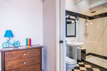 Фото номера Апартаменты Апартаменты Designer Apt in the heart of Kraków г. Краков 50