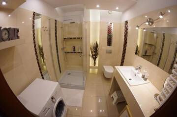 Фото номера Апартаменты с 1 спальней Апартаменты Torre Verona Exclusive Apartment г. Краков 111