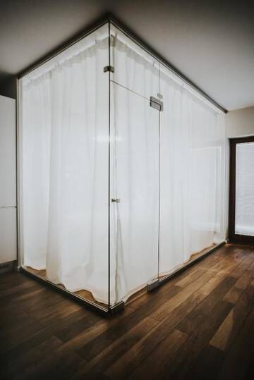 Фото номера Улучшенные апартаменты Апартаменты Mia Apartments г. Краков 32