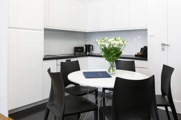 Фото номера Апартаменты с 3 спальнями Апарт-отели DIETLA 66 by NOOK NOOK г. Краков 6