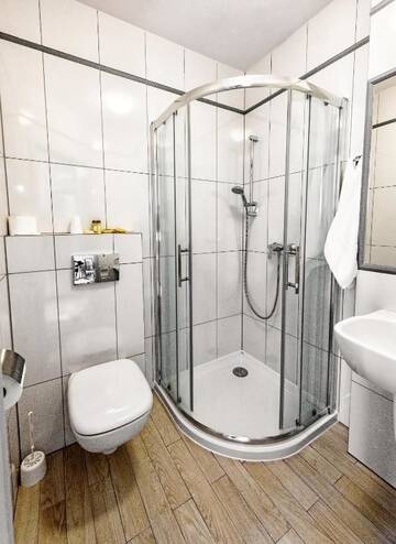 Фото номера Двухместный номер с 1 кроватью и собственной ванной комнатой Отель Hotel Kazimierz III г. Краков 18