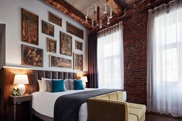 Фото номера Улучшенный номер для некурящих с 1 кроватью размера &quot;king-size&quot; Отель Hotel Indigo Krakow - Old Town г. Краков 3