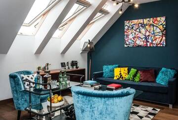 Фото номера Люкс с кроватью размера «king-size» Отель Hotel Indigo Krakow - Old Town г. Краков 6