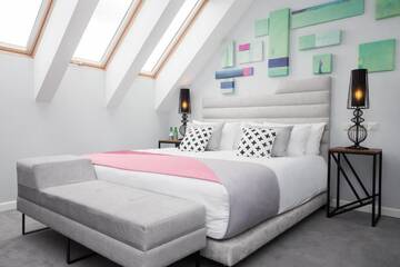 Фото номера Стандартный номер с кроватью размера &quot;king-size&quot; Отель Hotel Indigo Krakow - Old Town г. Краков 16