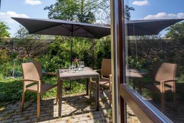 Фото номера Apartment with Garden View - 8 Bernardynska Street Апартаменты Your Krakow Apartment г. Краков 7