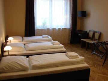 Фото номера Классический трехместный номер Апартаменты Krovo Apartments г. Краков 2