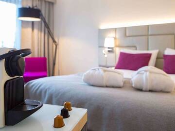 Фото номера Привилегированный двухместный номер с 1 кроватью Отель Mercure Krakow Stare Miasto г. Краков 14