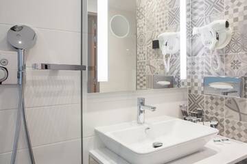 Фото номера Классический двухместный номер с 1 кроватью Отель Mercure Krakow Stare Miasto г. Краков 4