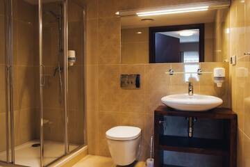 Фото номера Двухместный номер с 2 отдельными кроватями Апарт-отели Residence9 г. Краков 5