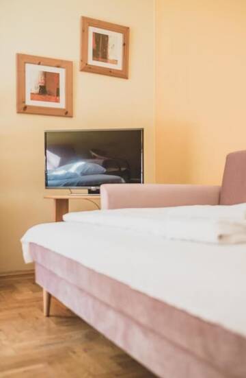 Фото номера Апартаменты (для 4 взрослых) Гостевой дом Cybulskiego Guest Rooms г. Краков 3
