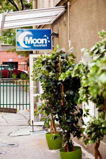 Фото номера Двухместный номер с 1 кроватью и ванной комнатой Хостелы Moon Hostel New г. Краков 16