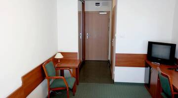 Фото номера Двухместный номер с 2 отдельными кроватями Хостелы Hostel Krakowiak г. Краков 5