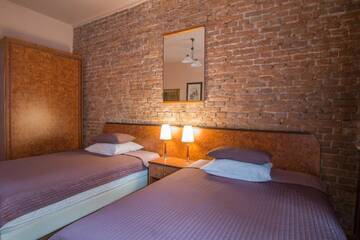 Фото Отели типа «постель и завтрак» Finger Guest Rooms г. Краков 1
