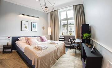 Фото номера Апартаменты Делюкс с сауной, вид на город Апарт-отели Stradom 15 Apartments г. Краков 3