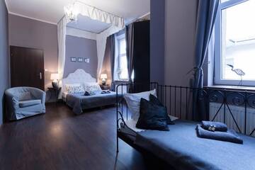 Фото номера Трехместный номер Апарт-отели Angel House Aparthotel г. Краков 13