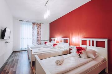 Фото номера Апартаменты с 2 спальнями Апартаменты City Lights Apartments г. Краков 9