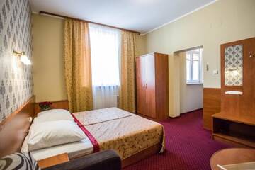 Фото номера Двухместный номер с 1 кроватью Отель Hotel Maksymilian г. Краков 8