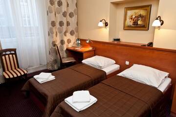 Фото номера Двухместный номер с 2 отдельными кроватями Отель Hotel Maksymilian г. Краков 6