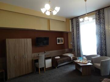 Фото номера Трехместный номер Делюкс Отель Hotel Maksymilian г. Краков 3