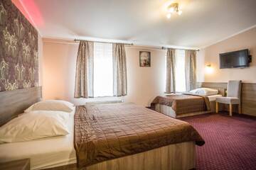 Фото номера Трехместный номер Отель Hotel Maksymilian г. Краков 7