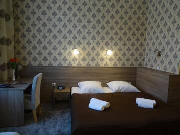 Фото номера Двухместный номер «Комфорт» с 1 кроватью Отель Hotel Maksymilian г. Краков 4