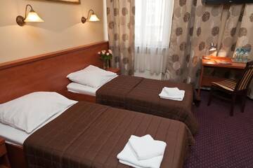 Фото номера Двухместный номер с 2 отдельными кроватями Отель Hotel Maksymilian г. Краков 5