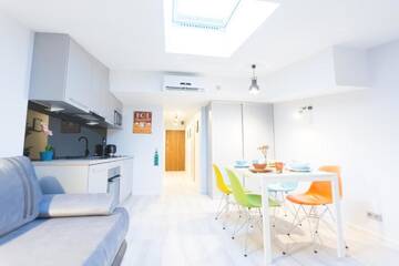 Фото номера Современные апартаменты с 1 спальней и без окна Апарт-отели Aparthotel Best Views г. Краков 2
