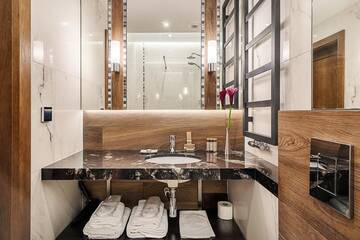 Фото номера Роскошные апартаменты с 1 спальней и мезонином Апарт-отели Aparthotel Best Views г. Краков 9