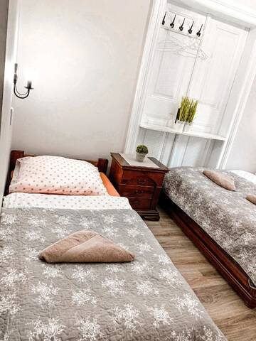 Фото номера Трехместный номер Хостелы Hostel u Kmity г. Краков 2