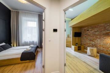 Фото номера Апартаменты с 2 спальнями Апартаменты Old Town, Loft Style Apartment WAWELOFTS г. Краков 37