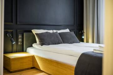 Фото номера Апартаменты с 2 спальнями Апартаменты Old Town, Loft Style Apartment WAWELOFTS г. Краков 11