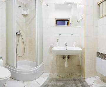 Фото номера Апартаменты по адресу: 4/8a Zamenhofa Street Апартаменты Apartamenty Idylla г. Краков 7