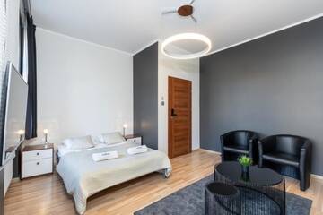 Фото номера Апартаменты с 2 спальнями (для 5 взрослых) Апартаменты Rainbow Apartments 1 г. Краков 12