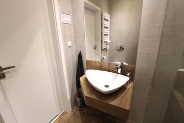 Фото номера Апартаменты с 2 спальнями Апартаменты Rainbow Apartments 1 г. Краков 17
