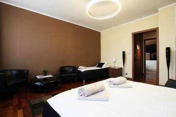 Фото номера Апартаменты (для 4 взрослых) Апартаменты Rainbow Apartments 1 г. Краков 9