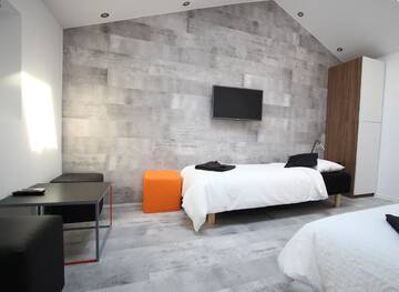 Фото номера Апартаменты с 2 спальнями Апартаменты Rainbow Apartments 1 г. Краков 10