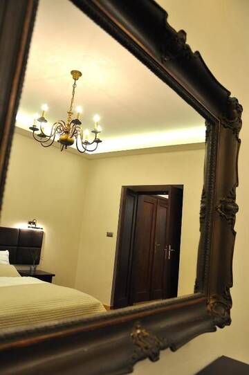 Фото номера Улучшенные апартаменты с тремя спальнями: Skwerowa 30/1 Апартаменты Apartamenty Splendor г. Краков 44