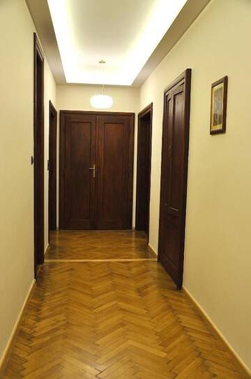 Фото номера Улучшенные апартаменты с тремя спальнями: Skwerowa 30/1 Апартаменты Apartamenty Splendor г. Краков 51