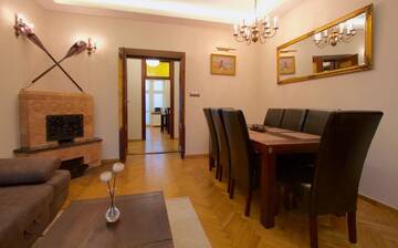 Фото номера Улучшенные апартаменты с тремя спальнями: Skwerowa 30/1 Апартаменты Apartamenty Splendor г. Краков 21