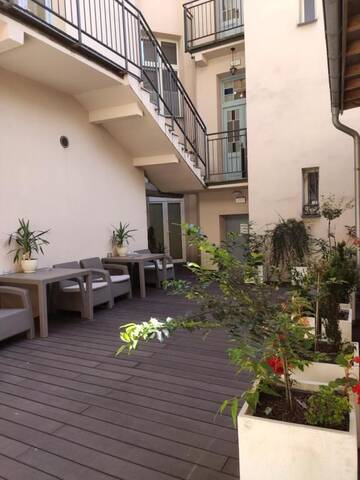 Фото номера Небольшой номер-студио Апартаменты Mirror Apartments г. Краков 41