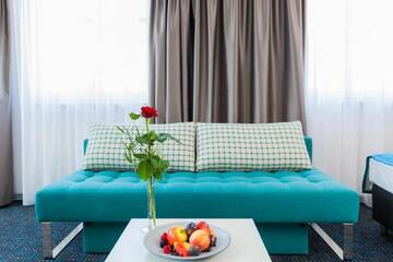 Фото номера Улучшенный номер с кроватью размера «king-size» Отель Hotel Legend г. Краков 9