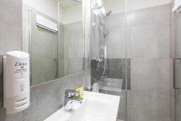 Фото номера Одноместный номер эконом-класса Отель Hotel Legend г. Краков 8