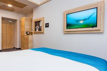 Фото номера Стандартный номер с кроватью размера &quot;king-size&quot; Отель Hotel Legend г. Краков 5