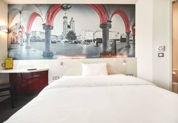 Фото номера Двухместный номер с 1 кроватью Отель B&amp;B Hotel Krakow Centrum г. Краков 4