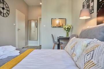 Фото номера Стандартные апартаменты Апарт-отели FLORIANSKA 32 by PI Apartments г. Краков 29