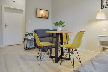 Фото номера Апартаменты Делюкс Апарт-отели FLORIANSKA 32 by PI Apartments г. Краков 18