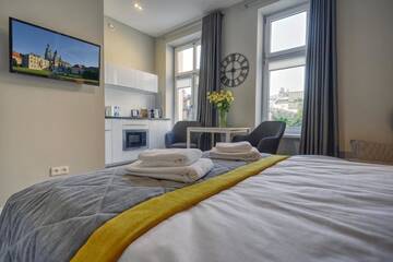 Фото номера Стандартные апартаменты Апарт-отели FLORIANSKA 32 by PI Apartments г. Краков 2