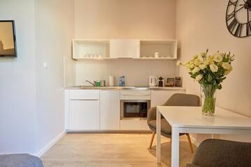 Фото номера Стандартные апартаменты Апарт-отели FLORIANSKA 32 by PI Apartments г. Краков 12