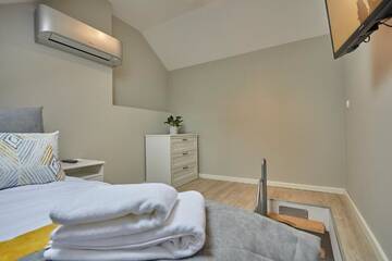 Фото номера Двухуровневые апартаменты Апарт-отели FLORIANSKA 32 by PI Apartments г. Краков 6