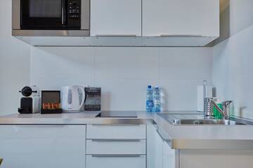 Фото номера Апартаменты Делюкс Апарт-отели FLORIANSKA 32 by PI Apartments г. Краков 8